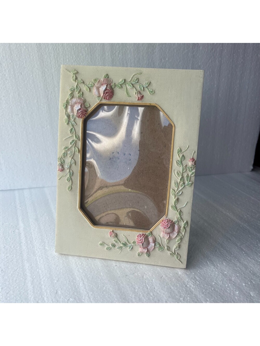 Resin Floral Photo Frame Free Standing Roses Pink Cream 6 X 9.5”